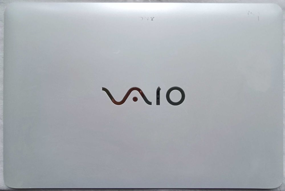 Ноутбук Sony Vaio SVF152A29V (SVF153) по запчастям.