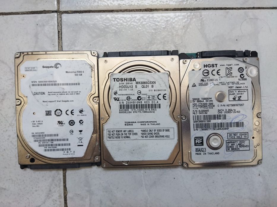 Disco SATA de 1 TB 2,5 polegadas457409738561955844