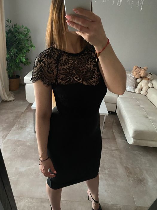 Bandażowa midi sukienka z koronką, dobra na S i M