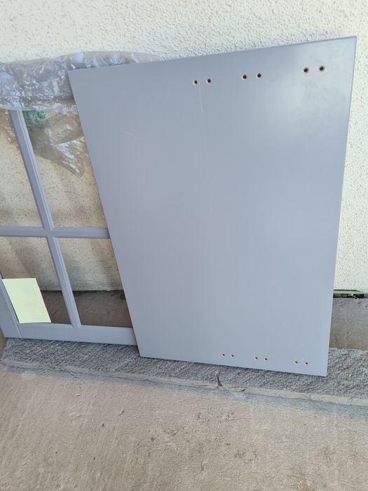 BODBYN szary i szuflada pełne i przeszklone. 40x60