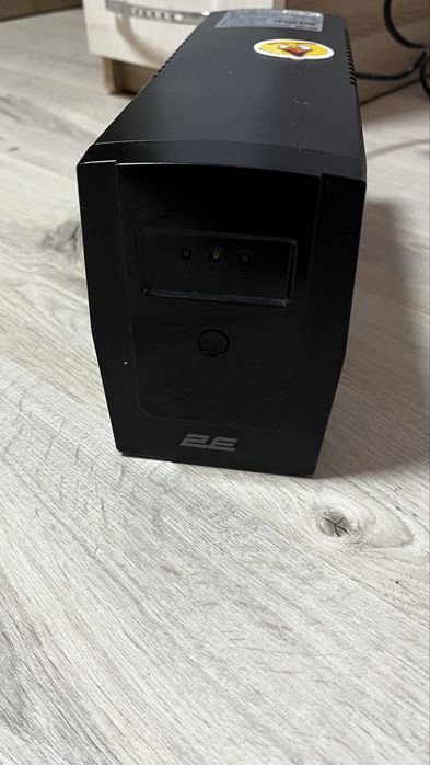 Продам источник бесперебойного питания 2E UPS 850VA 480W