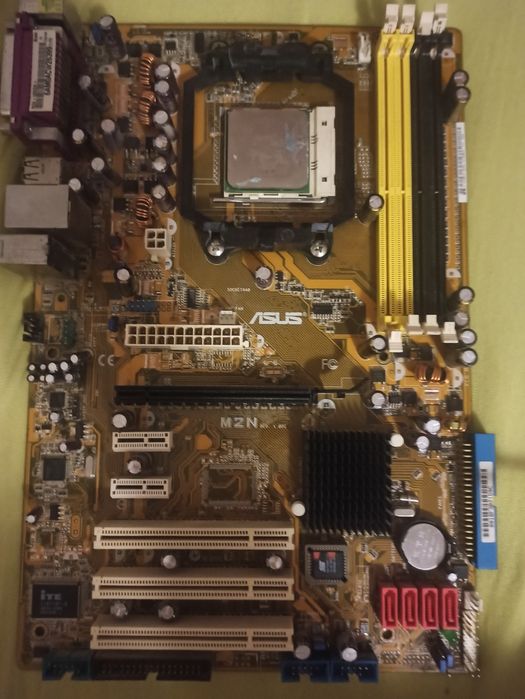 Материнская плата