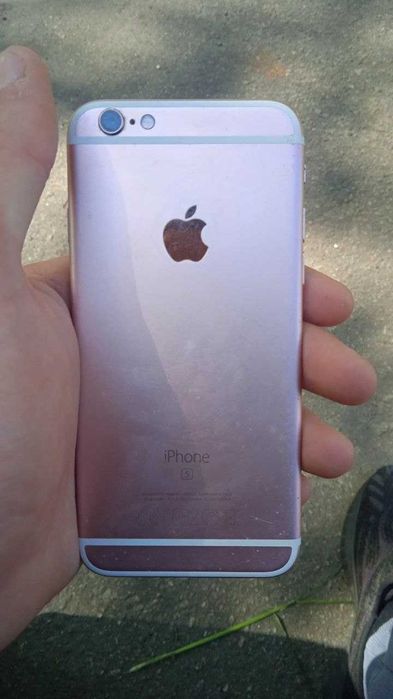 Продам Iphone 6s