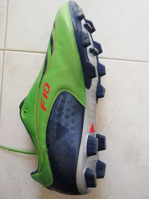 Chuteiras usadas Adidas F10