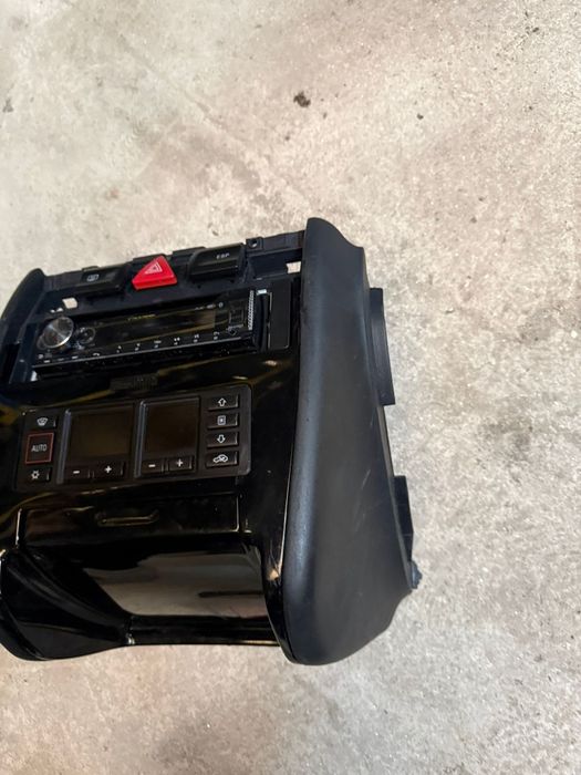 Consolas centrais Audi A3 8L, VW Golf IV, Audi A4 B6 e B7