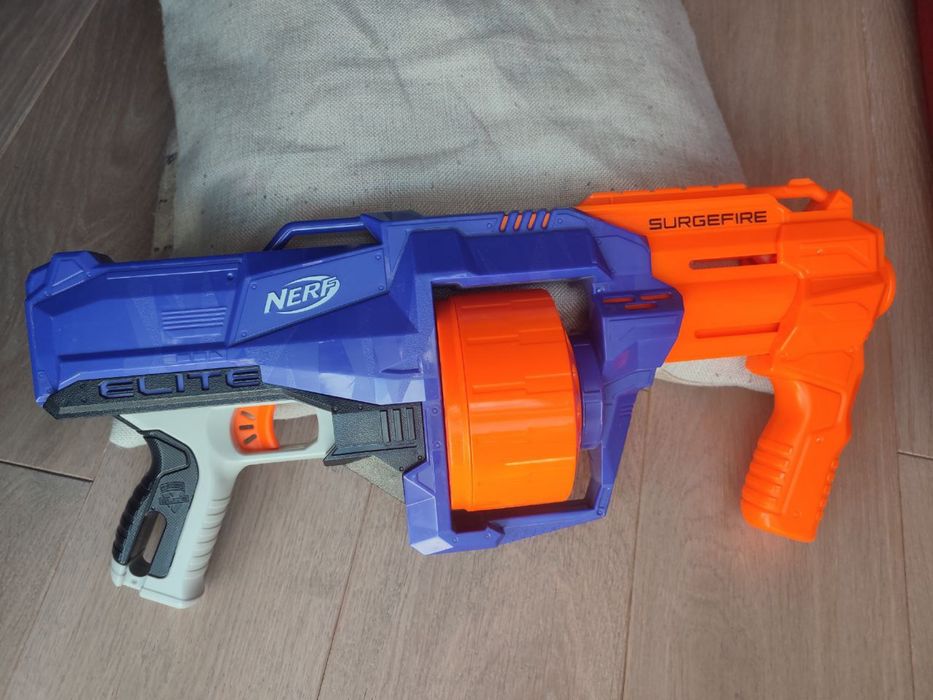 Бластер Nerf Elite Surgefire бойовий, велика ємність