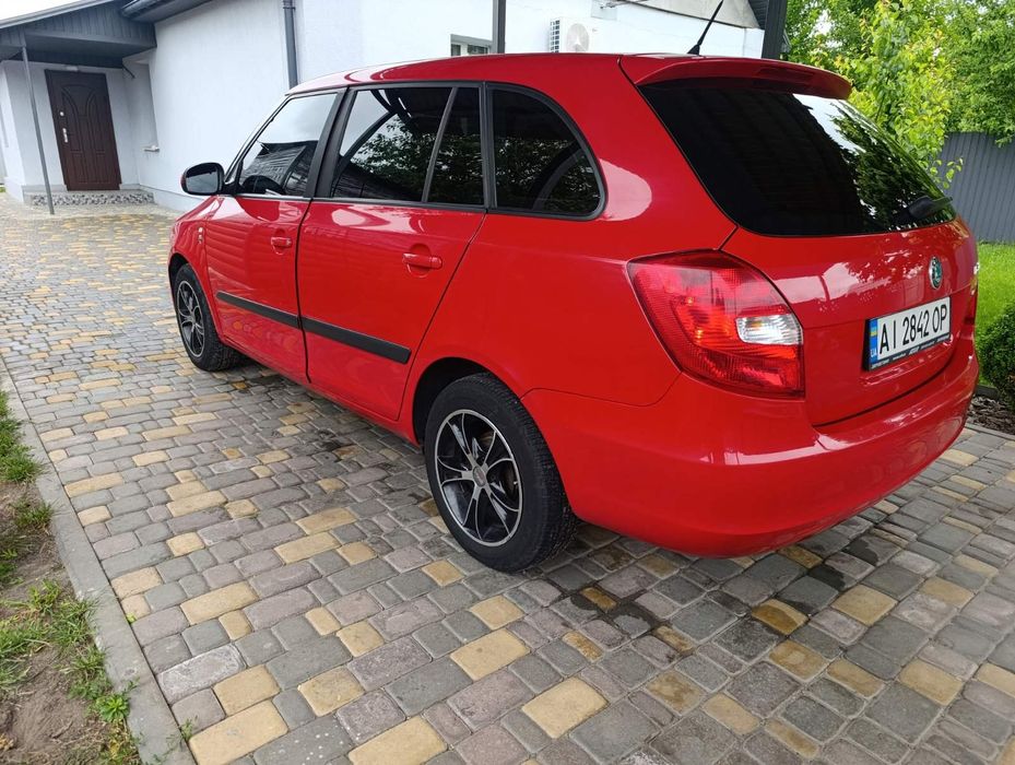 Продам Skoda Fabia 2011