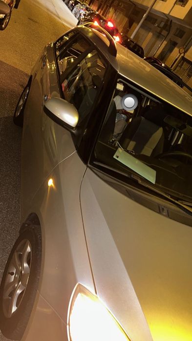 Skoda 2010  muito bem conservado