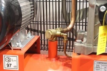 https:compressor-com-oleo-100l-2-75cv-m-446076551095265282