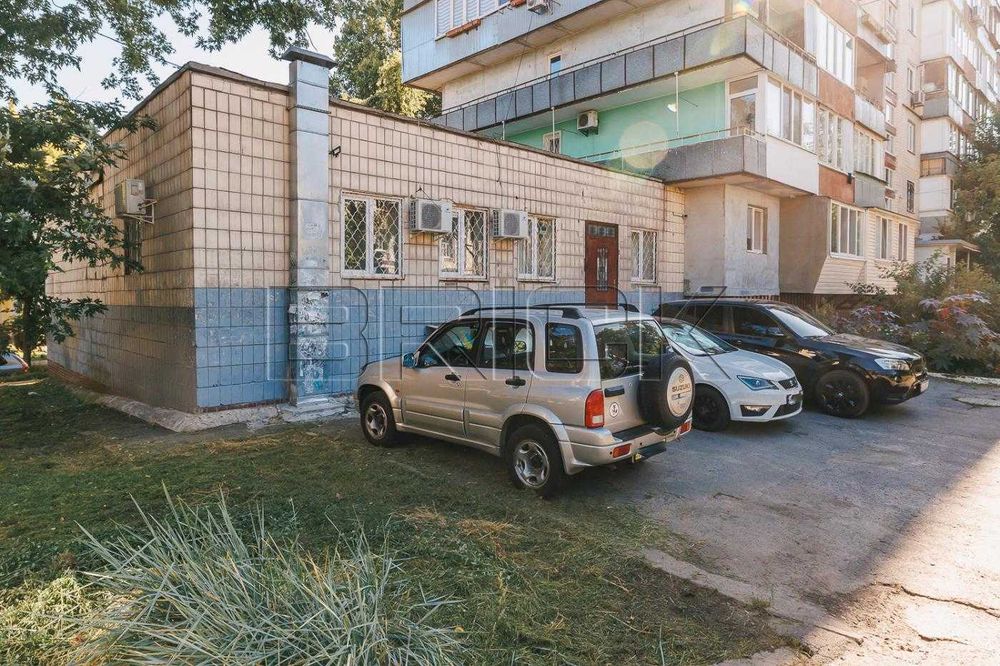 БЕЗ% оренда окремого приміщення, Копилівська 21, 200м2
