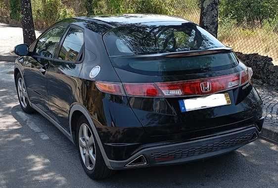 Honda Civic — fotografia 4