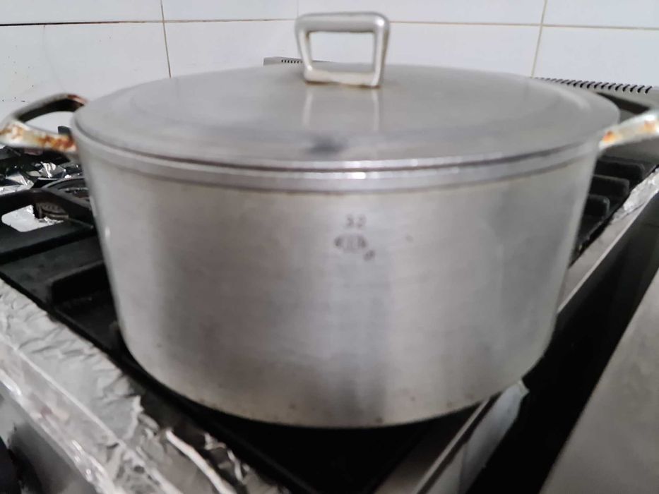 Tachos e panelas