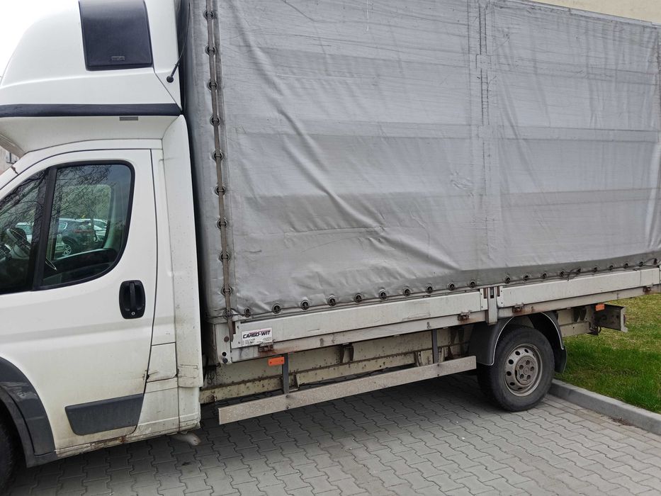 SAmochod Dostawczy Fiat Ducato 2,3 Plandeka