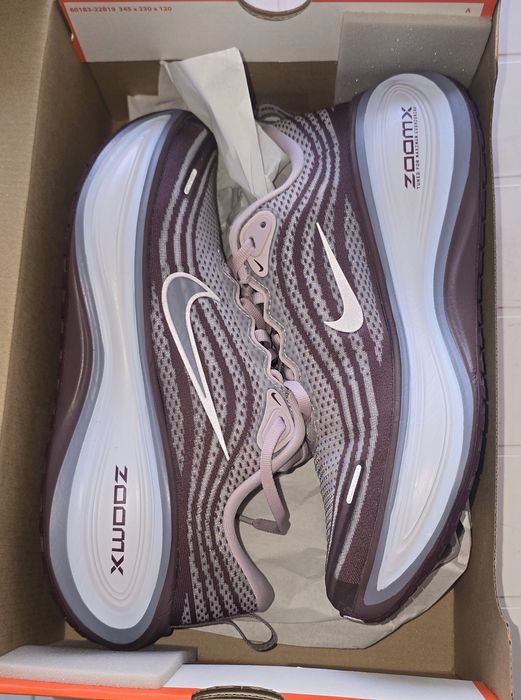 Nike Vomero Plus ( com fatura)