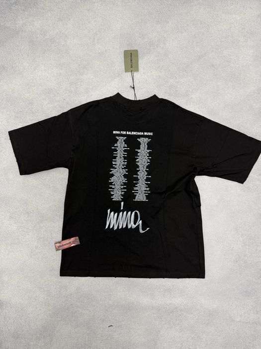 Футболка Balenciaga Mina music 2025