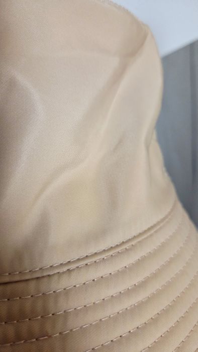 Nowy kapelusz bezowy nude prada bucket hat czapka rybacka Unisex