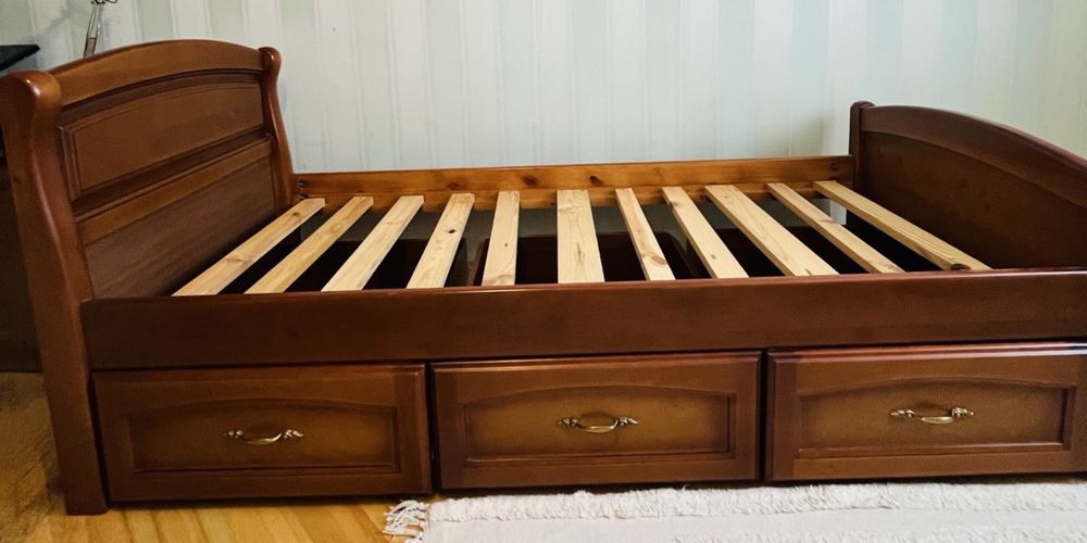 Односпальне ліжко