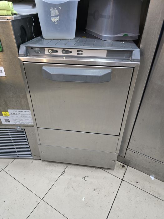 Máquina de lavar loiça restaurante