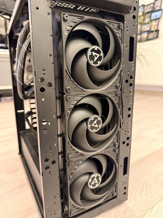 Ryzen 7 3700x + b450 tomahawk max + Arctic LF II 360