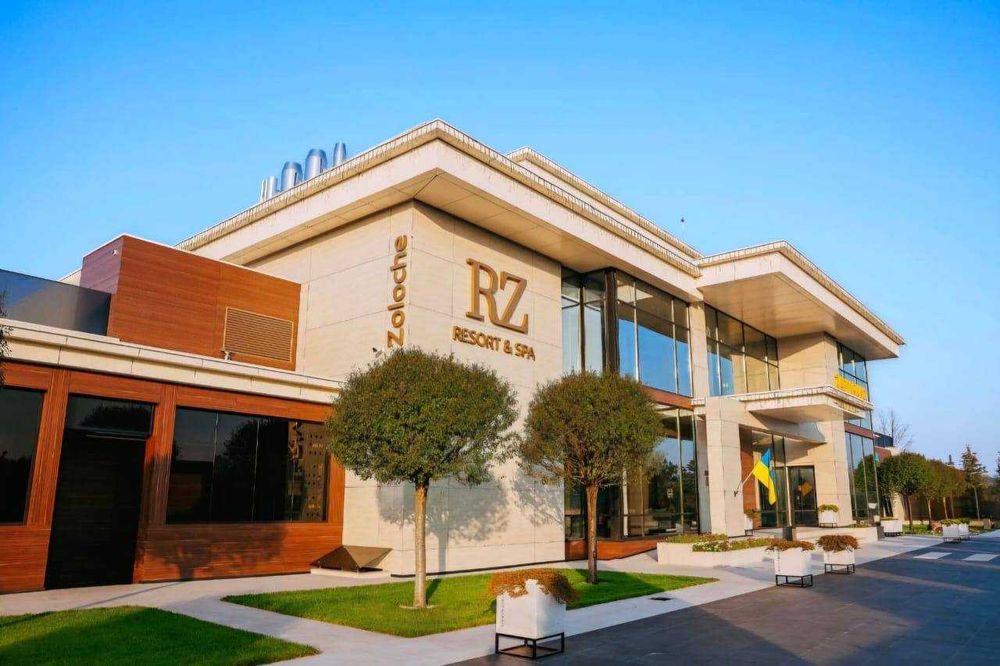 КМ Riviera Zoloche Будинок 150м. на воді Під Бізнес з Орендатором або для себе.БЕЗ%