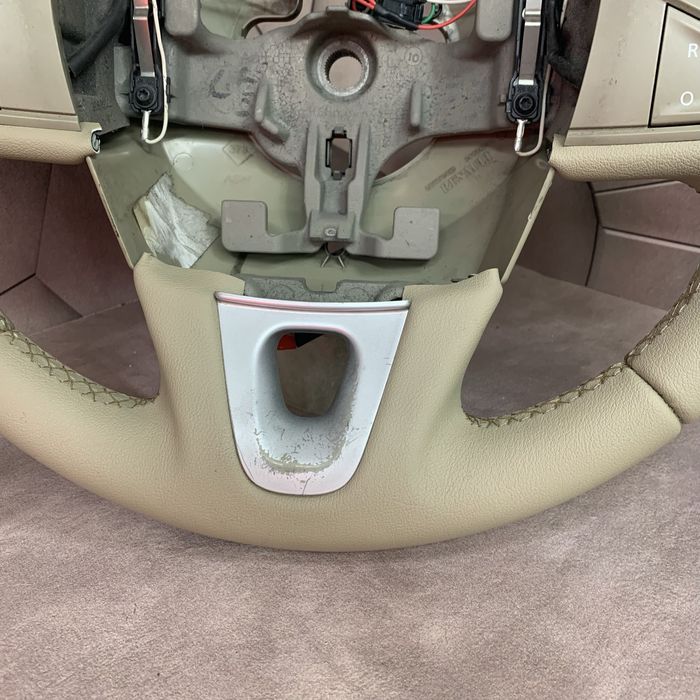 Руль на обмін бежевого кольору Megane, Scenic на обмін