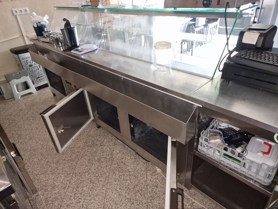 Balcão  montra  vitrine