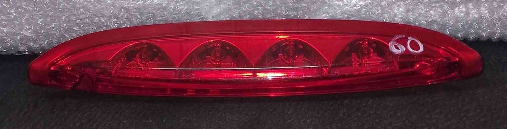 Luz Stop Adicional / 3º Stop - PEUGEOT 208 I