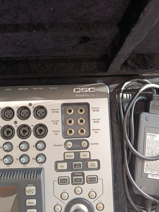 Mixer qsc touchMix 16