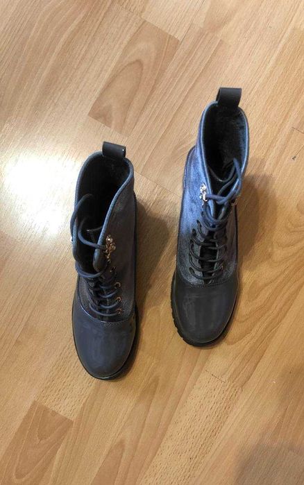 Чобітки, пів- чоботи сірі 39