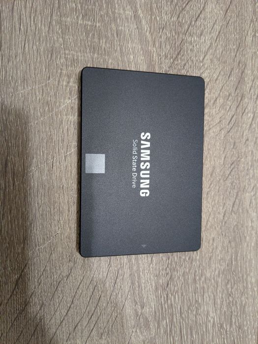 SSD Samsung 500 gb  870 EVO 98% добрий