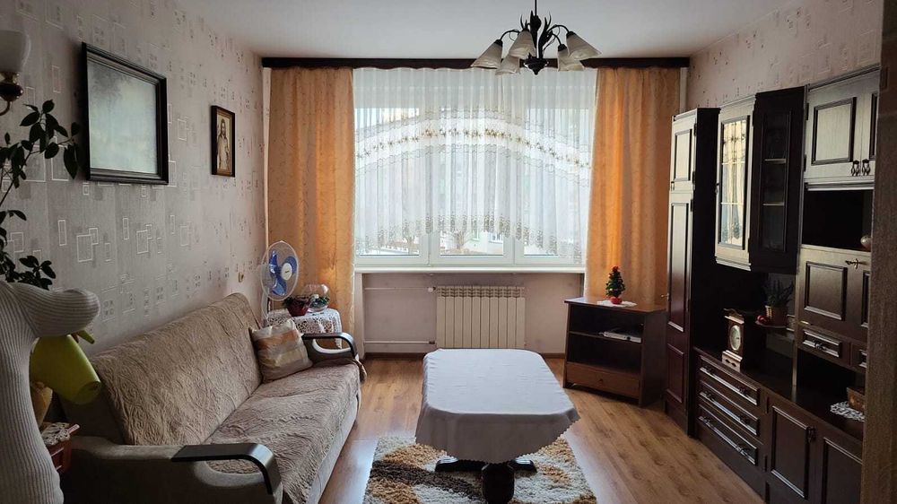 Dwa pokoje z balkonem pierwsze piętro