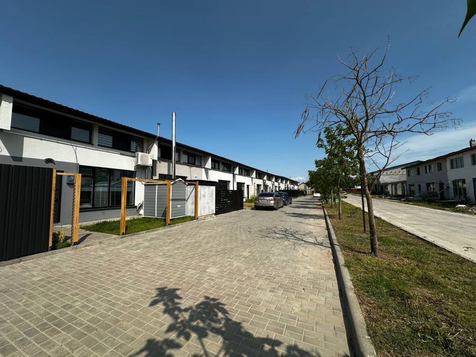 Продаж котеджу неподалік Львова. С. Ременів.