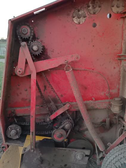 prasa zwijająca pasowa Vicon RP1250
