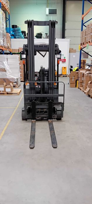 Wózek widłowy Promag Premium Track 24V 15AC