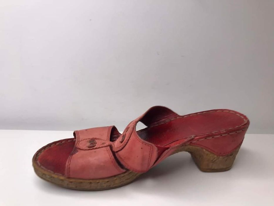 Klapki skorzane Tamaris  Rozmiar 39