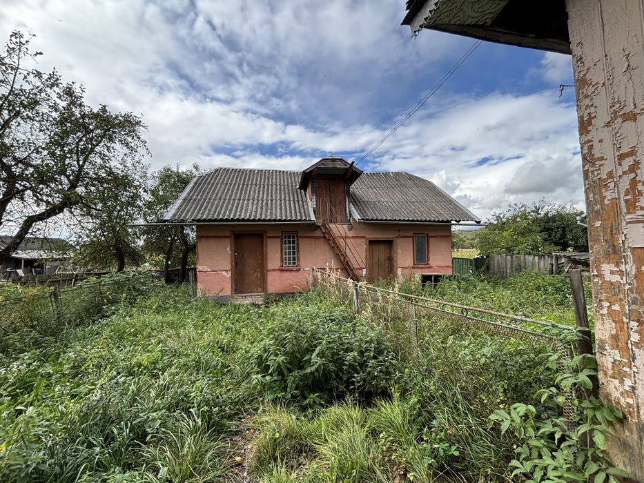 Продаж Будинок 63 м². Ділянка 13 сотих. Підпечери. Центр. Світло. Газ