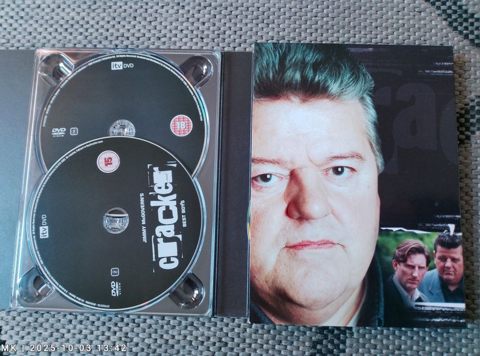 Serial Cracker DVD