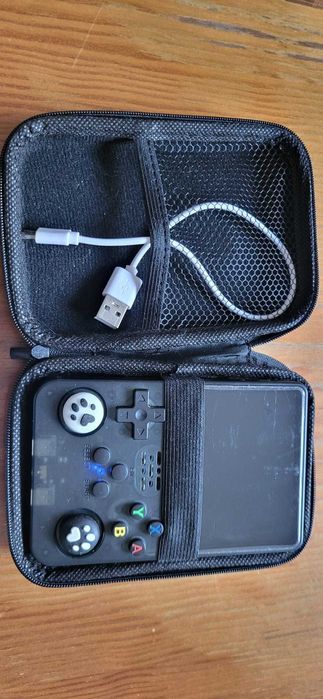 Consola Portatil Retro R36S + Bolsa