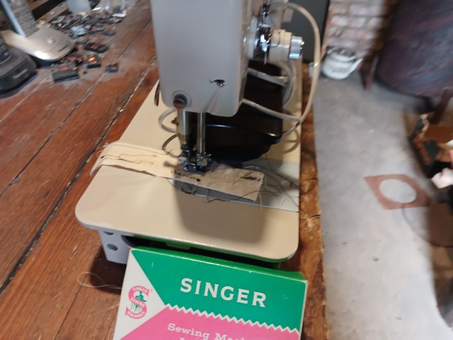 Швейна машинка SINGER 457