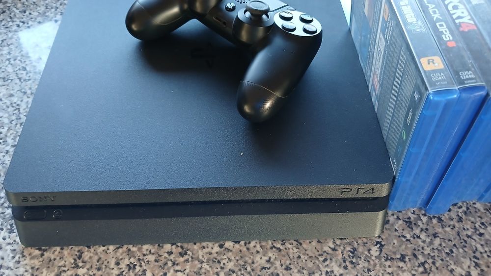Playstation 4/1 comando/16 jogos