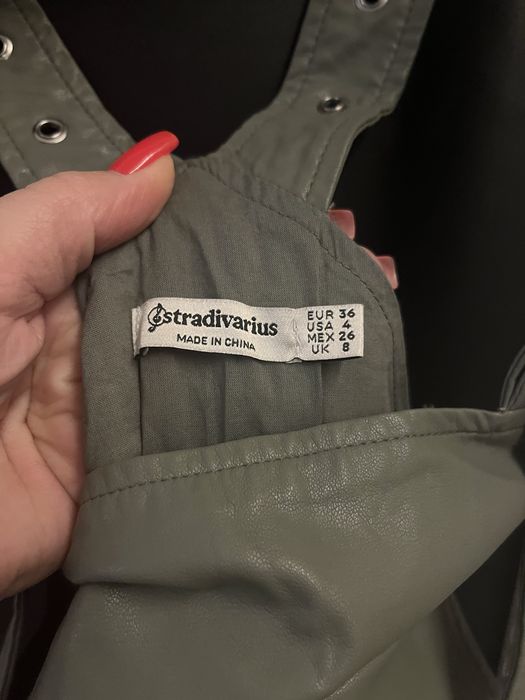 Macacão senhora Stradivarius