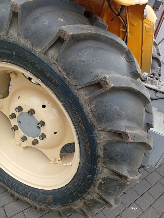Uszanowany ciągnik stan bardzo dobry