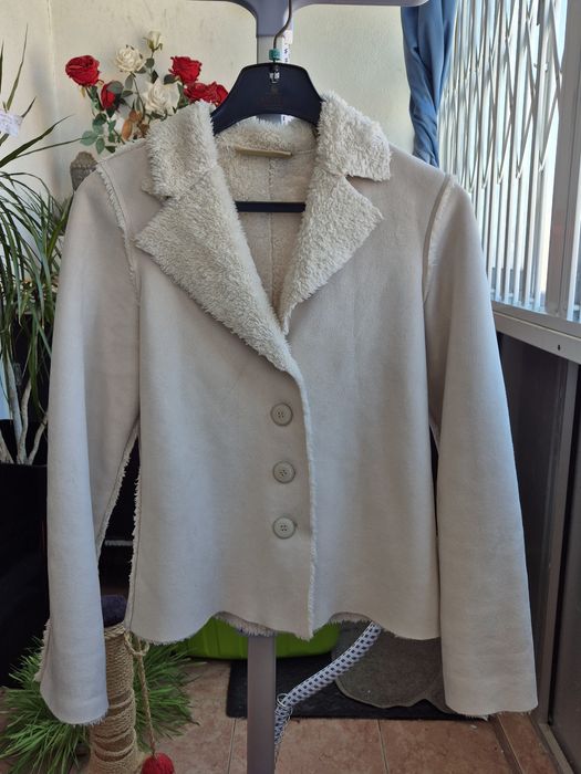 Casaco em pêlo e pele bêge