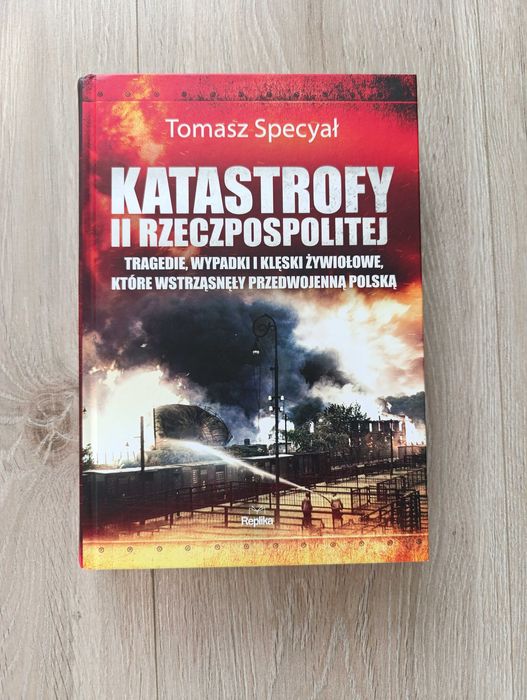 Katastrofy II Rzeczpospolitej - Tomasz Specyał