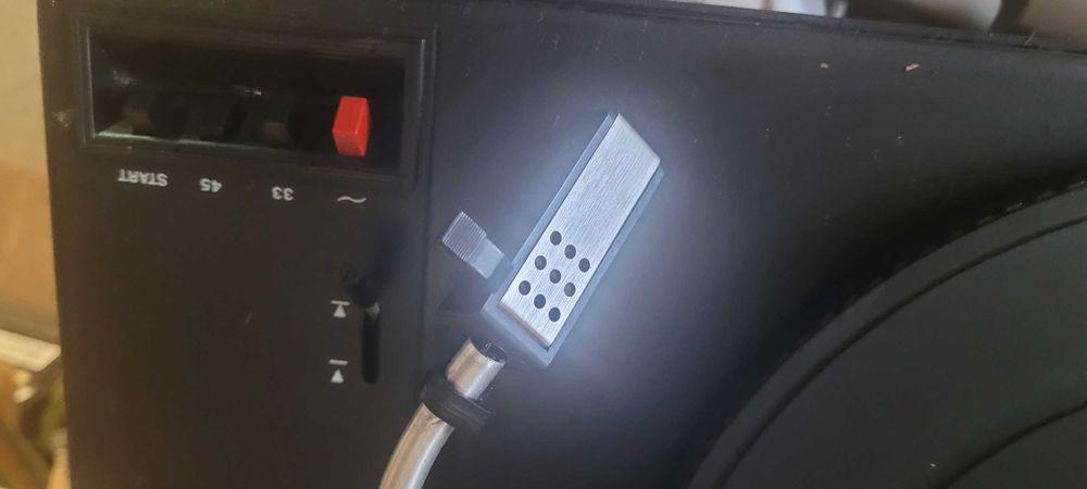 Sprzedam gramofon Unitry