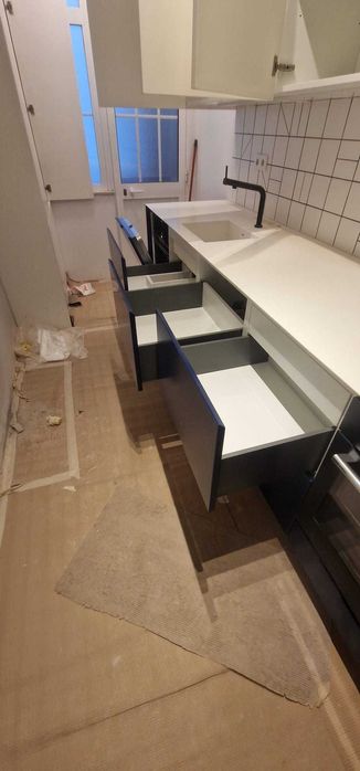 Cozinha completa totalmente equipada como nova- cores azul e branco