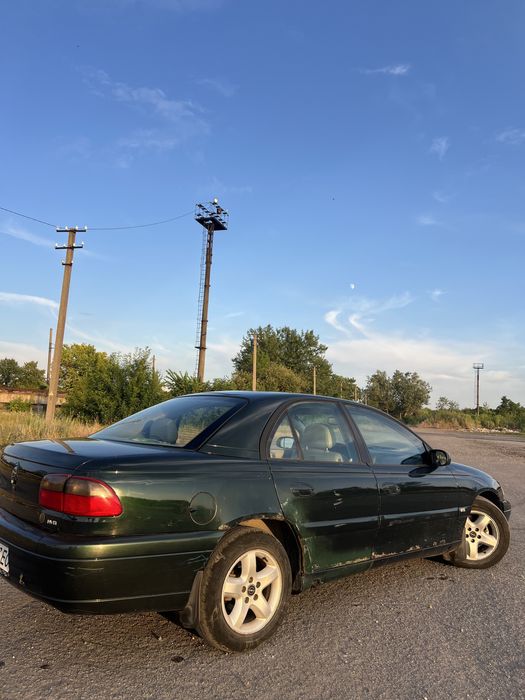 Opel Omega B V6 3.0