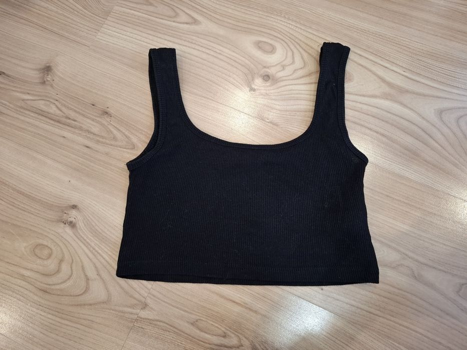 Crop top czarny prążkowany