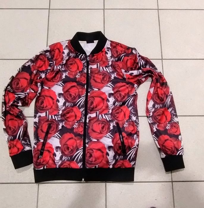 Bluza Cropp Town Czaszka i róża