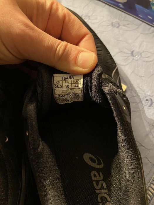 Asics kayano tamanho 44